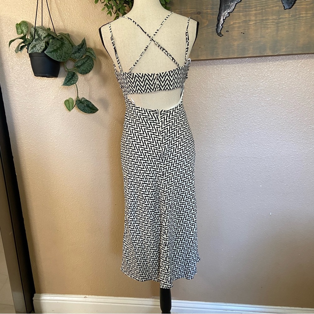 NWOT Lulus Sincerely Effortless Black and White Abstract Print Midi Dress - Picture 4 of 7
